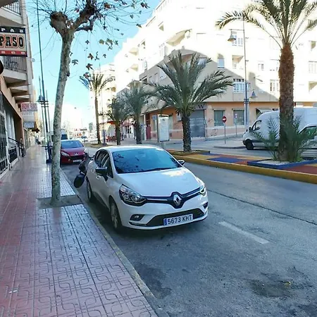 شقة Apartamento Avenida Habaneras تورّيفيِخا